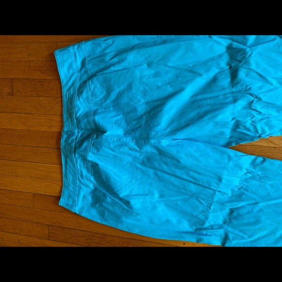 Capris - Picture 7 of 7